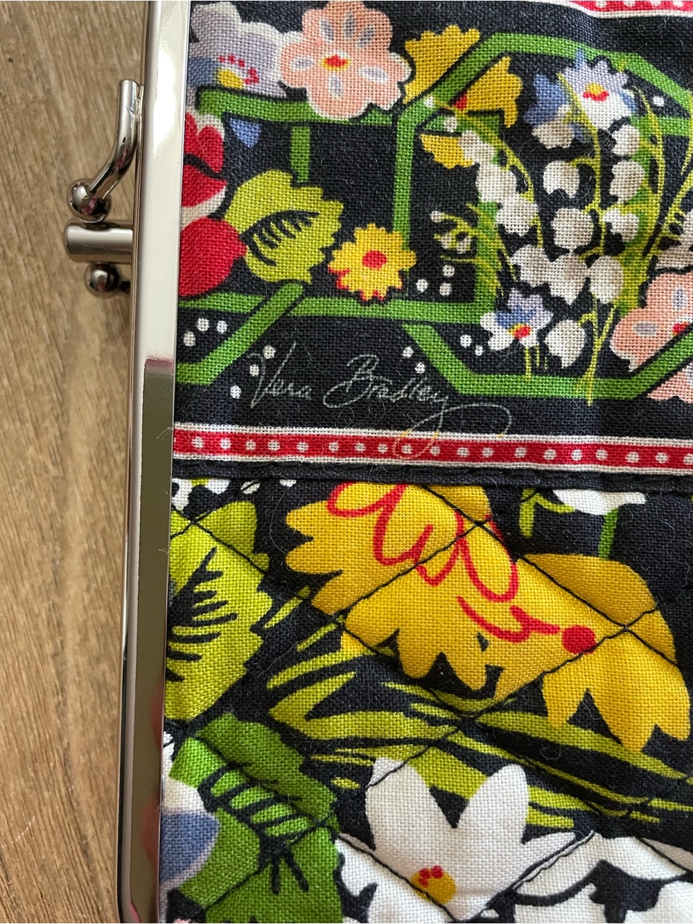 Vera Bradley Poppy Fields Floral Quilted Floral Clutch Wallet - Picture 7 of 7